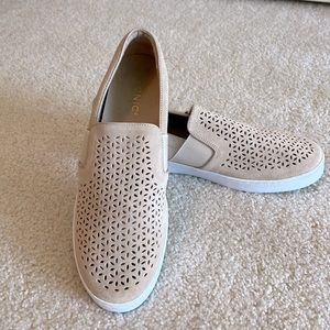 Vionic Kani Slip On Sneaker size 11
